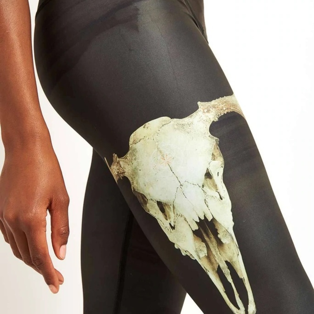 NWOT Teeki longhorn leggings